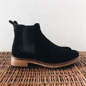 Clarks Arlo Boot US Size 8 Black Suede
